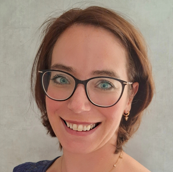 Das Bild zeigt Katharina Quade.